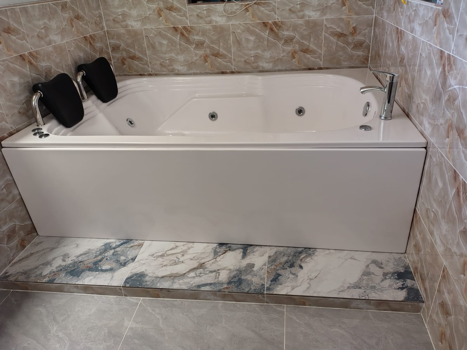 Jacuzzi Milenium